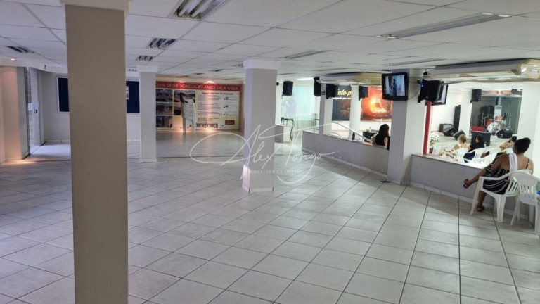 Imagem Imóvel Comercial à Venda ou Locação, 1.784 m² em Parque Residencial Laranjeiras - Serra Imagem Imóvel Comercial à Venda ou Locação, 1.784 m² em Parque Residencial Laranjeiras - Serra