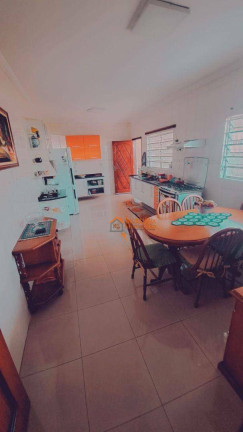 Imagem Sobrado com 3 Quartos à Venda, 320 m² em Jardim Aida - Guarulhos Imagem Sobrado com 3 Quartos à Venda, 320 m² em Jardim Aida - Guarulhos
