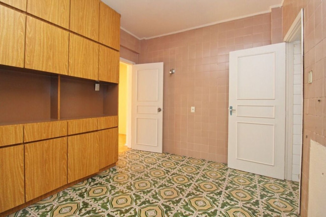 Imagem Imóvel com 3 Quartos à Venda, 135 m² em Independência - Porto Alegre Imagem Imóvel com 3 Quartos à Venda, 135 m² em Independência - Porto Alegre