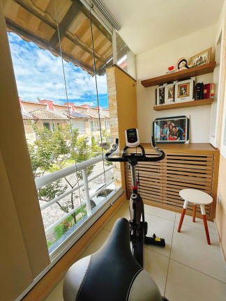 Imagem Casa de Condomínio com 3 Quartos à Venda, 90 m²
