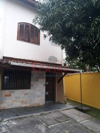 Sobrado com 2 Quartos à Venda, 81 m² em Martim De Sá - Caraguatatuba