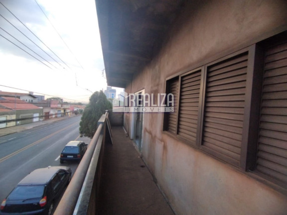 Imagem Sobrado com 3 Quartos à Venda, 250 m² em Jardim Elza Amuí I - Uberaba Imagem Sobrado com 3 Quartos à Venda, 250 m² em Jardim Elza Amuí I - Uberaba