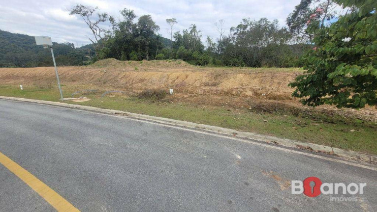 Imagem Terreno à Venda, 395 m² em Ponta Aguda - Blumenau Imagem Terreno à Venda, 395 m² em Ponta Aguda - Blumenau