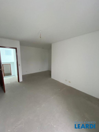 Imagem Sobrado com 4 Quartos à Venda, 242 m² em Vila Gilda - Santo André Imagem Sobrado com 4 Quartos à Venda, 242 m² em Vila Gilda - Santo André