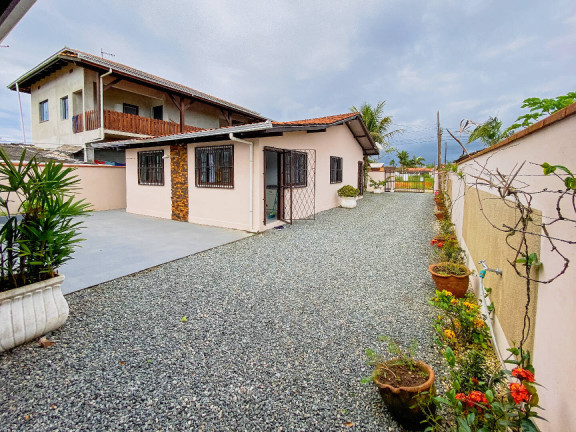 Imagem Casa com 3 Quartos à Venda, 360 m² em Centro - Balneário Barra Do Sul