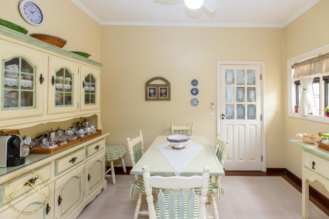 Imagem Casa com 5 Quartos à Venda, 313 m² em Alphaville - Santana De Parnaíba Imagem Casa com 5 Quartos à Venda, 313 m² em Alphaville - Santana De Parnaíba