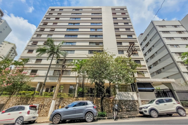 Apartamento com 3 Quartos à Venda, 190 m² em Aclimação - São Paulo