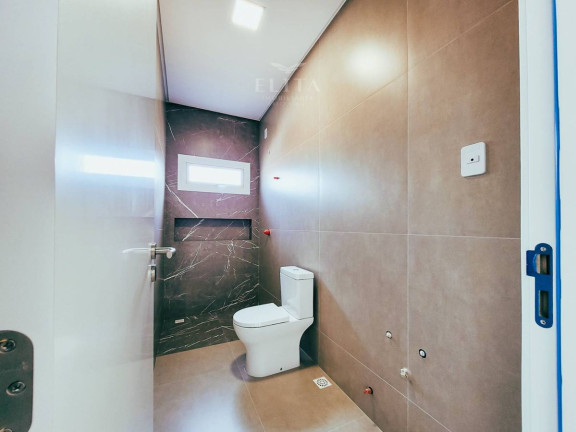 Imagem Sobrado com 3 Quartos à Venda, 131 m² em Centro - Barra Velha