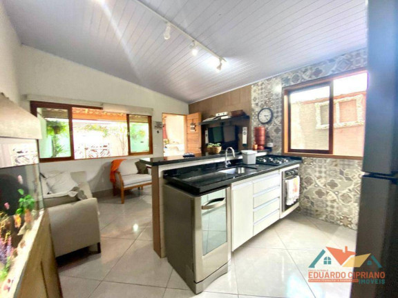 Imagem Casa com 2 Quartos à Venda, 76 m² em Perequê Mirim - Caraguatatuba