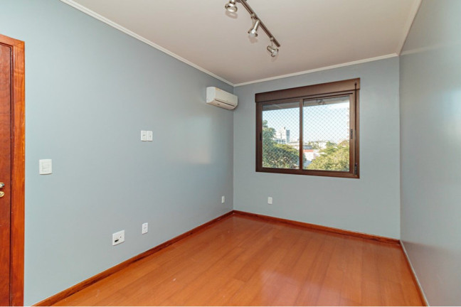 Imagem Apartamento com 2 Quartos à Venda, 62 m² em Passo Da Areia - Porto Alegre