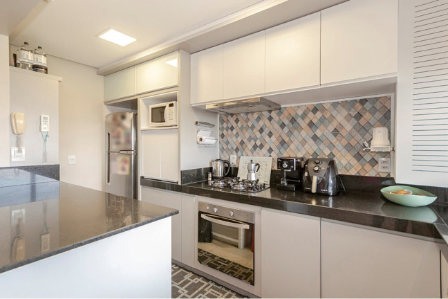 Imagem Cobertura com 3 Quartos à Venda, 180 m² em Santa Cecília - Porto Alegre Imagem Cobertura com 3 Quartos à Venda, 180 m² em Santa Cecília - Porto Alegre