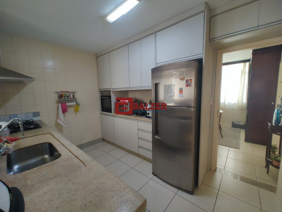 Imagem Apartamento com 4 Quartos à Venda, 264 m² em Centro - Florianópolis Imagem Apartamento com 4 Quartos à Venda, 264 m² em Centro - Florianópolis
