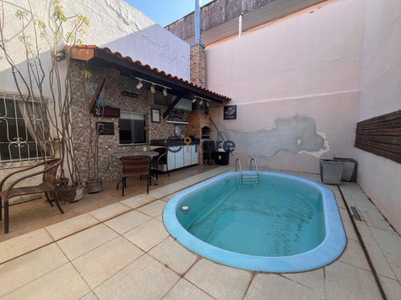 Imagem Casa com 3 Quartos à Venda, 280 m² em Sapiranga - Fortaleza