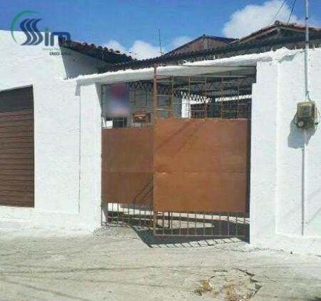 Casa com 3 Quartos à Venda, 250 m² em Edson Queiroz - Fortaleza