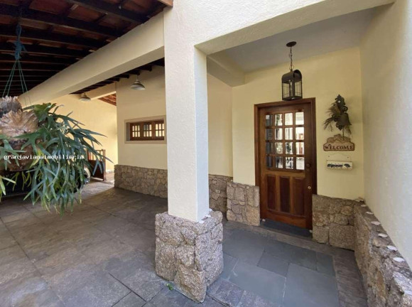 Imagem Casa à Venda, em São Paulo 2 - Cotia Imagem Casa à Venda, em São Paulo 2 - Cotia