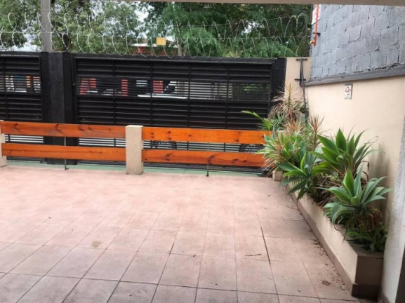Imagem Casa com 1 Quarto à Venda, 250 m² em Socorro - São Paulo Imagem Casa com 1 Quarto à Venda, 250 m² em Socorro - São Paulo