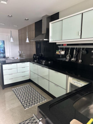 Imagem Apartamento com 4 Quartos para Alugar, 232 m² em Centro - Balneário Camboriú