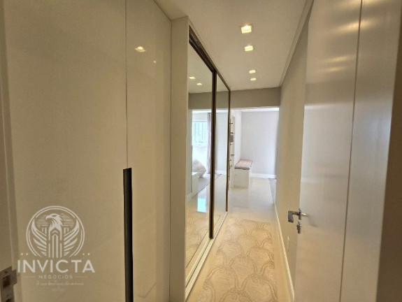 Imagem Apartamento com 3 Quartos à Venda, 136 m² em Centro - Balneário Camboriú Imagem Apartamento com 3 Quartos à Venda, 136 m² em Centro - Balneário Camboriú