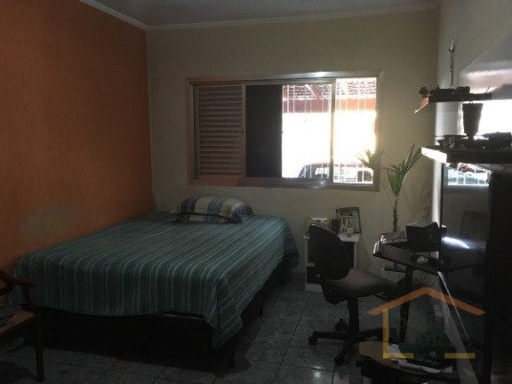 Imagem Casa com 5 Quartos à Venda, 250 m² em Jardim Guanca - São Paulo Imagem Casa com 5 Quartos à Venda, 250 m² em Jardim Guanca - São Paulo