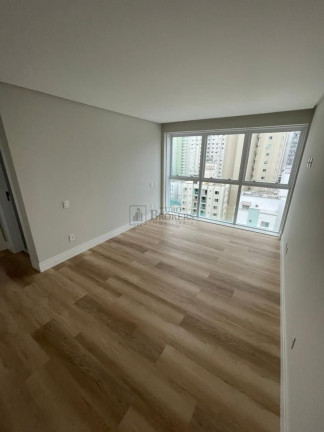 Imagem Apartamento com 3 Quartos à Venda, 138 m² em Centro - Balneário Camboriú Imagem Apartamento com 3 Quartos à Venda, 138 m² em Centro - Balneário Camboriú