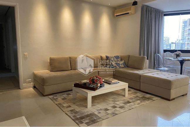 Imagem Apartamento com 3 Quartos à Venda, 112 m² em Moema - São Paulo Imagem Apartamento com 3 Quartos à Venda, 112 m² em Moema - São Paulo