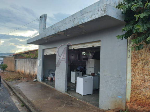 Casa à Venda,  em Carmelo - Montes Claros