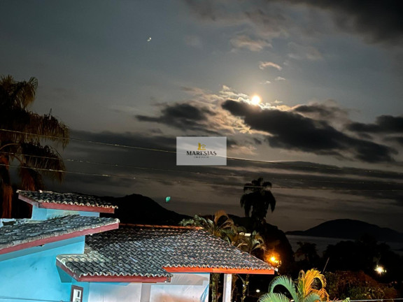 Casa com 6 Quartos à Venda, 260 m² em Fortaleza - Ubatuba