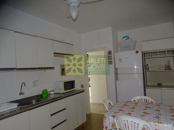 Imagem Casa com 5 Quartos à Venda, 280 m² em Centro - Porto Belo Imagem Casa com 5 Quartos à Venda, 280 m² em Centro - Porto Belo