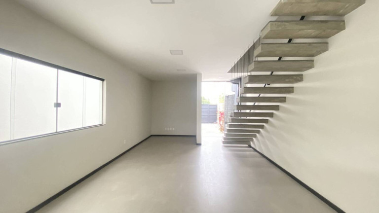 Imagem Casa com 3 Quartos à Venda, 145 m² em Sim - Feira De Santana
