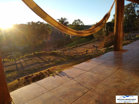 Imagem Chácara com 4 Quartos à Venda, 200 m² em Rural - Pinhalzinho