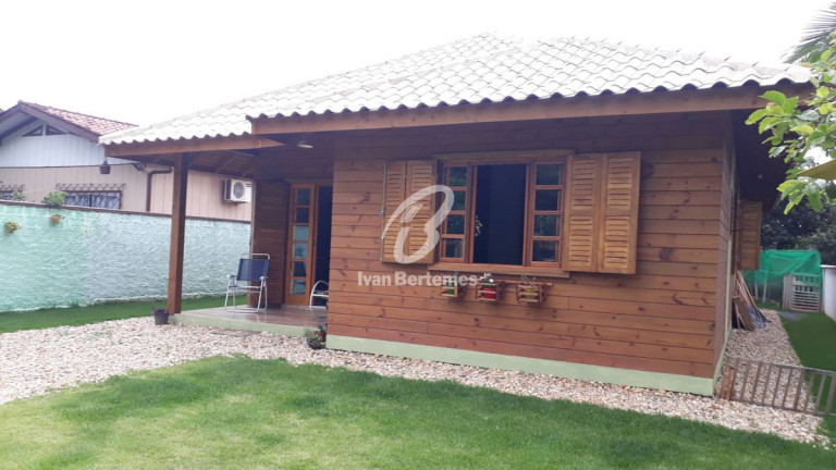 Imagem Casa com 3 Quartos à Venda, 90 m² em Morrinhos - Bombinhas