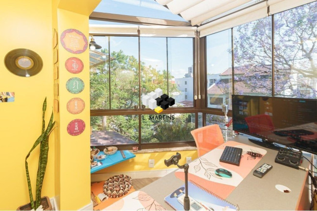 Imagem Casa com 3 Quartos à Venda, 156 m² em Cristo Redentor - Porto Alegre Imagem Casa com 3 Quartos à Venda, 156 m² em Cristo Redentor - Porto Alegre
