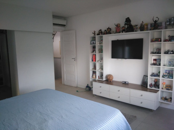 Imagem Casa com 4 Quartos à Venda, 450 m² em Barbalho - Salvador Imagem Casa com 4 Quartos à Venda, 450 m² em Barbalho - Salvador