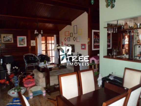 Imagem Imóvel com 3 Quartos à Venda, 240 m² em Jardim Santo Antônio - Arujá