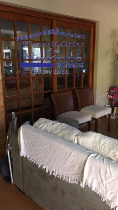 Imagem Casa com 3 Quartos à Venda, 195 m² em Teresópolis - Porto Alegre