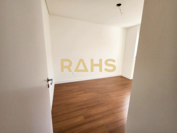 Imagem Casa com 3 Quartos à Venda, 131 m² em Saguaçu - Joinville Imagem Casa com 3 Quartos à Venda, 131 m² em Saguaçu - Joinville