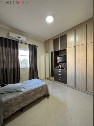 Imagem Imóvel com 3 Quartos à Venda, 177 m² em Canto Do Forte - Praia Grande Imagem Imóvel com 3 Quartos à Venda, 177 m² em Canto Do Forte - Praia Grande