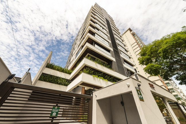 Imagem Imóvel com 3 Quartos à Venda, 292 m² em água Verde - Curitiba Imagem Imóvel com 3 Quartos à Venda, 292 m² em água Verde - Curitiba