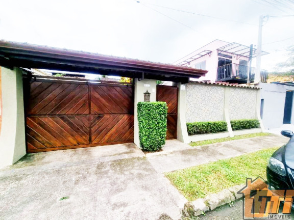 Casa com 3 Quartos à Venda, 203 m² em Silop - Ubatuba
