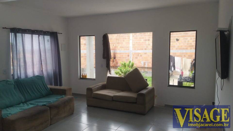 Sobrado com 2 Quartos à Venda,  em Jd. Paraiso - Jacareí