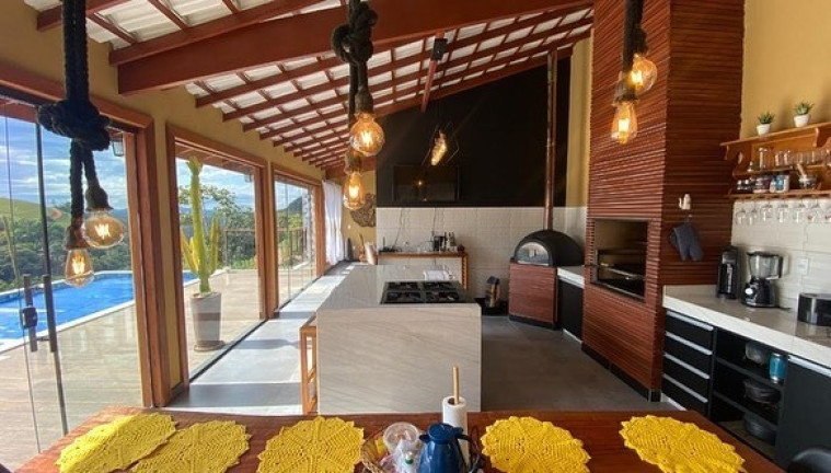 Imagem Casa com 3 Quartos à Venda, 450 m² em Domingos Martins - Domingos Martins Imagem Casa com 3 Quartos à Venda, 450 m² em Domingos Martins - Domingos Martins