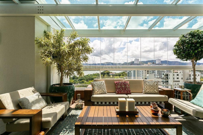 Imagem Cobertura com 3 Quartos à Venda, 350 m² em Agronômica - Florianópolis