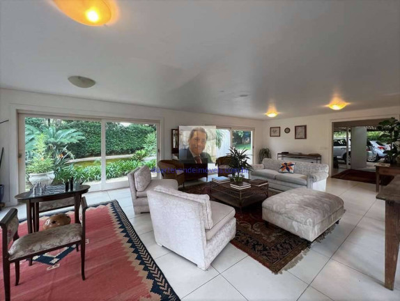 Imagem Casa com 6 Quartos à Venda, 1.190 m² em Vila Santo Antônio - Cotia