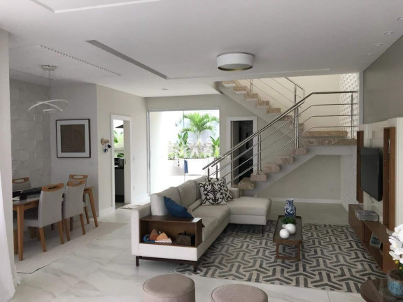 Imagem Imóvel com 4 Quartos à Venda, 380 m² em Piraquara (cunhambebe) - Angra Dos Reis Imagem Imóvel com 4 Quartos à Venda, 380 m² em Piraquara (cunhambebe) - Angra Dos Reis