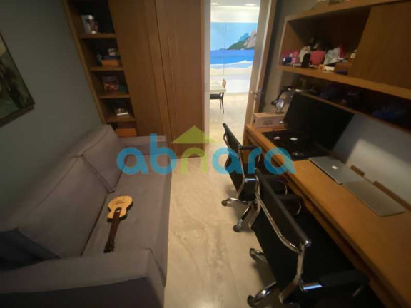 Imagem Apartamento com 3 Quartos à Venda, 184 m² em Copacabana - Rio De Janeiro Imagem Apartamento com 3 Quartos à Venda, 184 m² em Copacabana - Rio De Janeiro