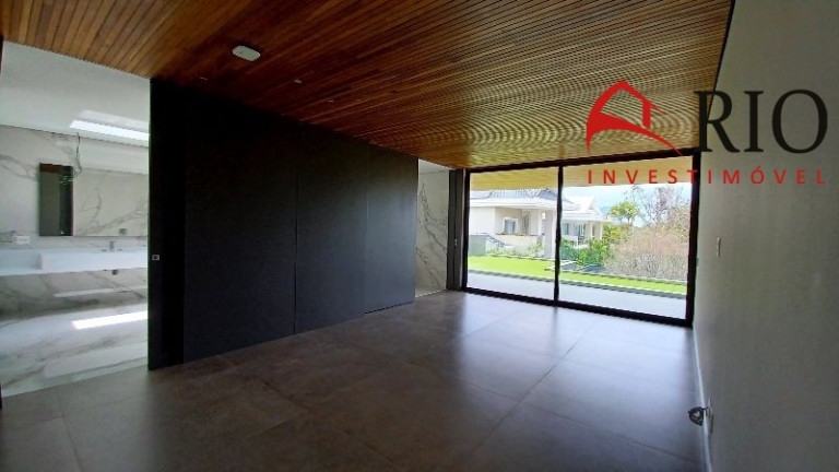 Imagem Casa com 5 Quartos à Venda, 1.230 m² em Barra Da Tijuca - Rio De Janeiro Imagem Casa com 5 Quartos à Venda, 1.230 m² em Barra Da Tijuca - Rio De Janeiro