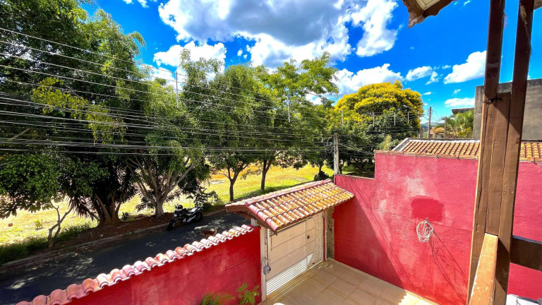 Imagem Casa com 2 Quartos à Venda, 143 m² em Alvinópolis - Atibaia Imagem Casa com 2 Quartos à Venda, 143 m² em Alvinópolis - Atibaia