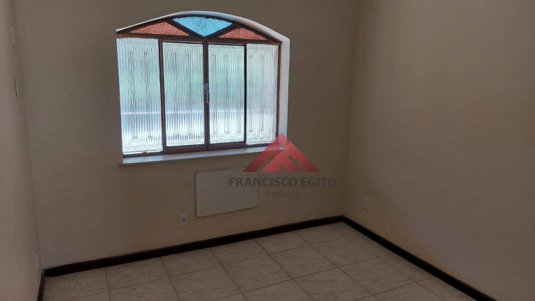 Imagem Casa com 3 Quartos à Venda, 250 m² em Neves - São Gonçalo Imagem Casa com 3 Quartos à Venda, 250 m² em Neves - São Gonçalo