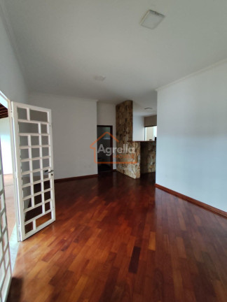 Imagem Casa com 3 Quartos à Venda, 162 m² em Jardim Selma - Mogi Guaçu Imagem Casa com 3 Quartos à Venda, 162 m² em Jardim Selma - Mogi Guaçu