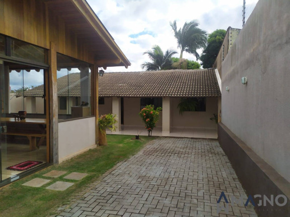 Imagem Casa com 3 Quartos à Venda, 715 m² em Canadá - Cascavel Imagem Casa com 3 Quartos à Venda, 715 m² em Canadá - Cascavel
